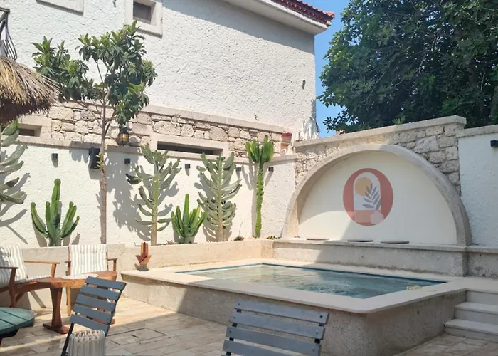 Moon Alacati Szálloda